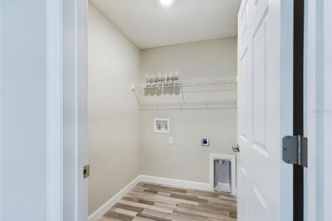 Villa ou maison à louer à Ocala, Floride: 3 chambres, 122.17 m2 № 2150878 - photo 8