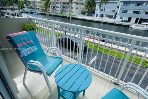 Купить кондоминиум в Норт-Майами-Бич, Флорида 1 спальня, 77.11м2, № 2069264 - фото 7