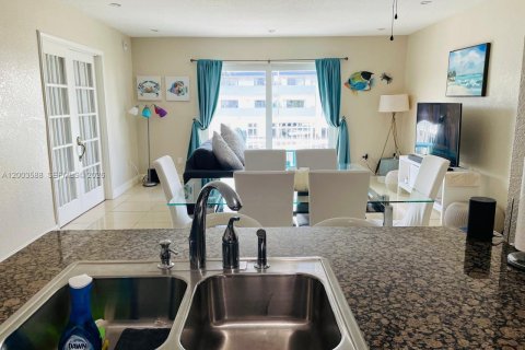 Купить кондоминиум в Норт-Майами-Бич, Флорида 1 спальня, 77.11м2, № 2069264 - фото 6