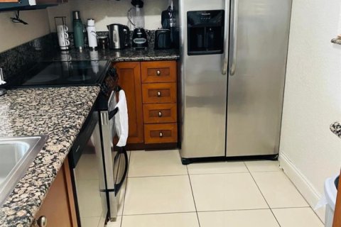 Купить кондоминиум в Норт-Майами-Бич, Флорида 1 спальня, 77.11м2, № 2069264 - фото 3