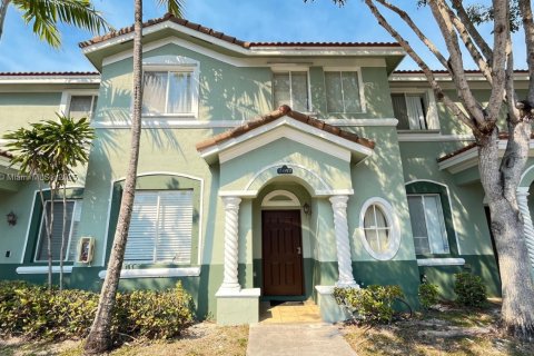 Townhouse in Homestead, Florida 3 bedrooms, 132.2 sq.m. № 1959285 - photo 1