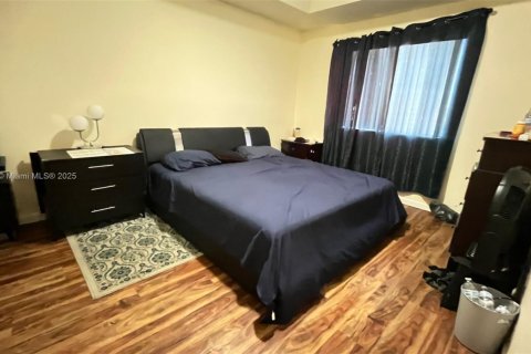 Townhouse in Homestead, Florida 3 bedrooms, 132.2 sq.m. № 1959285 - photo 8