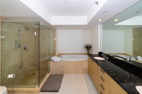 Copropriété à louer à Hallandale Beach, Floride: 2 chambres, 135.45 m2 № 1627897 - photo 30