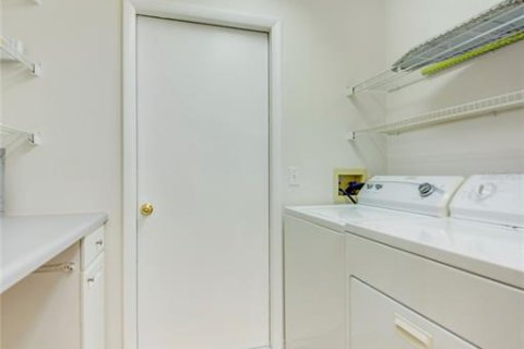 House in Spring Hill, Florida 2 bedrooms, 142.51 sq.m. № 1538584 - photo 18