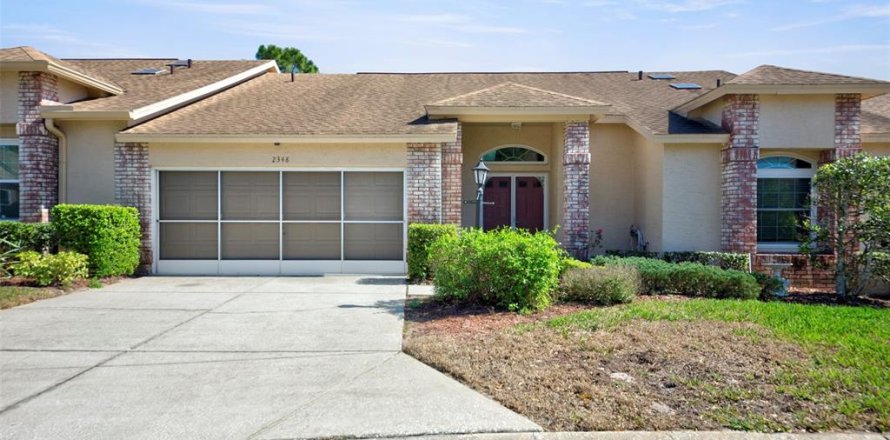 House in Spring Hill, Florida 2 bedrooms, 142.51 sq.m. № 1538584