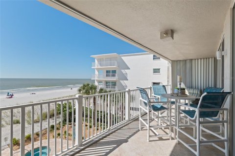 Copropriété à vendre à Indian Shores, Floride: 3 chambres, 202.06 m2 № 2418728 - photo 27