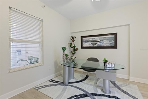 Copropriété à vendre à Indian Shores, Floride: 3 chambres, 202.06 m2 № 2418728 - photo 19