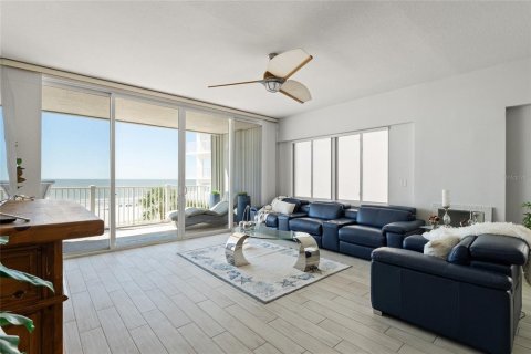 Copropriété à vendre à Indian Shores, Floride: 3 chambres, 202.06 m2 № 2418728 - photo 28