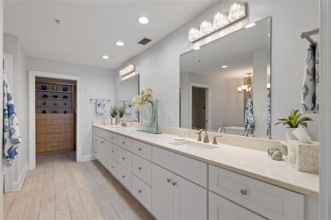 Copropriété à vendre à Indian Shores, Floride: 3 chambres, 202.06 m2 № 2418728 - photo 12