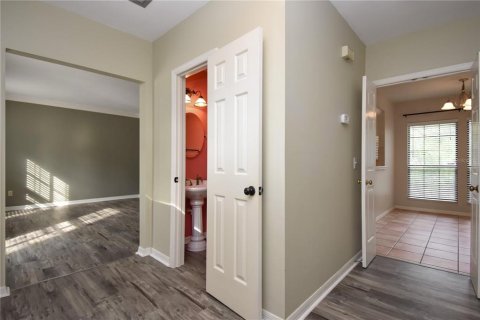 House in Gainesville, Florida 3 bedrooms, 158.21 sq.m. № 1205292 - photo 12
