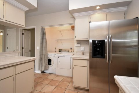 House in Gainesville, Florida 3 bedrooms, 158.21 sq.m. № 1205292 - photo 9