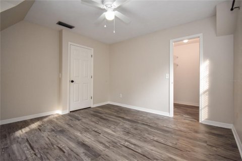 House in Gainesville, Florida 3 bedrooms, 158.21 sq.m. № 1205292 - photo 20