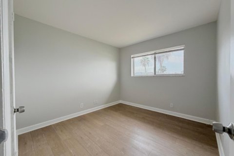 Condo in Lake Park, Florida, 3 bedrooms № 2179352 - photo 14