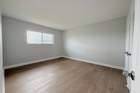 Condo in Lake Park, Florida, 3 bedrooms № 2179352 - photo 16