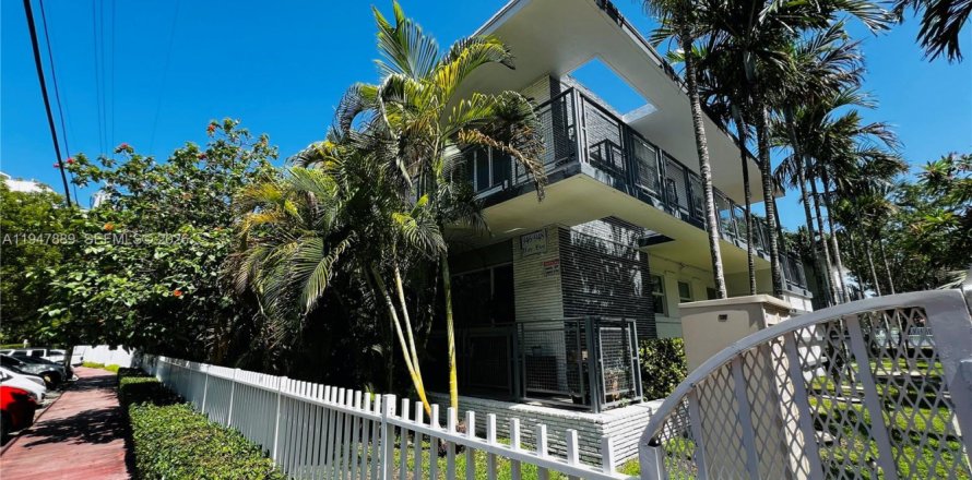 Квартира в Майами-Бич, Флорида 2 спальни, 102.19м2 № 2003971