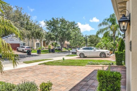 Villa ou maison à louer à Orlando, Floride: 4 chambres, 268.77 m2 № 1885840 - photo 5