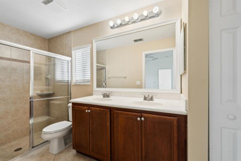 House in Port St. Lucie, Florida 4 bedrooms, 148.27 sq.m. № 2179086 - photo 19