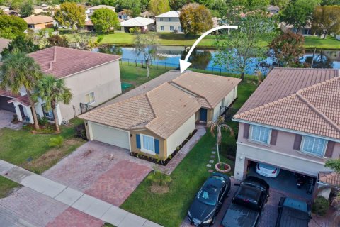 House in Port St. Lucie, Florida 4 bedrooms, 148.27 sq.m. № 2179086 - photo 29