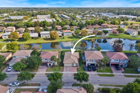 House in Port St. Lucie, Florida 4 bedrooms, 148.27 sq.m. № 2179086 - photo 27