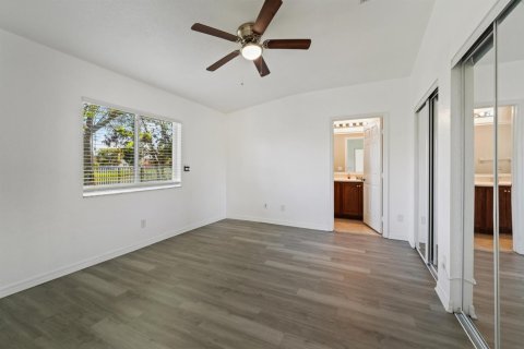 House in Port St. Lucie, Florida 4 bedrooms, 148.27 sq.m. № 2179086 - photo 17