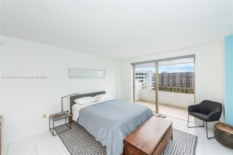 Condo in Key Biscayne, Florida, 2 bedrooms  № 1505151 - photo 13