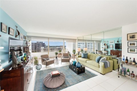 Condo in Key Biscayne, Florida, 2 bedrooms  № 1505151 - photo 6