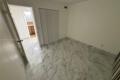 Appartement à louer à Miami, Floride: 2 chambres, 80.82 m2 № 2340267 - photo 8