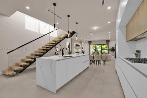 Adosado en alquiler en Fort Lauderdale, Florida, 3 dormitorios № 2031879 - foto 21