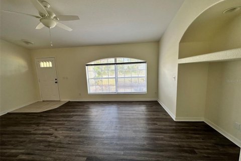 Villa ou maison à louer à North Port, Floride: 3 chambres, 110 m2 № 1843407 - photo 3
