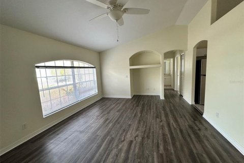 Villa ou maison à louer à North Port, Floride: 3 chambres, 110 m2 № 1843407 - photo 2