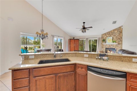 House in Eustis, Florida 3 bedrooms, 162.3 sq.m. № 1571669 - photo 12