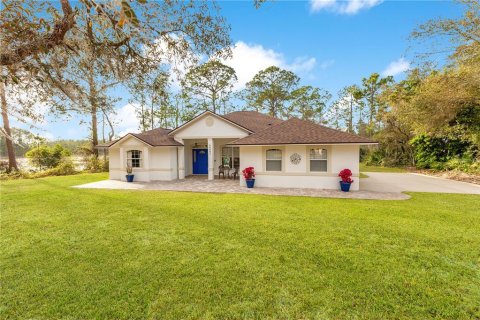House in Eustis, Florida 3 bedrooms, 162.3 sq.m. № 1571669 - photo 1