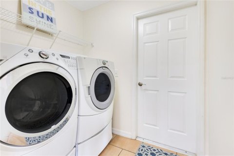 House in Eustis, Florida 3 bedrooms, 162.3 sq.m. № 1571669 - photo 30