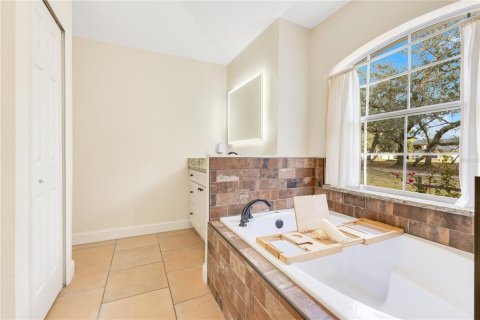 House in Eustis, Florida 3 bedrooms, 162.3 sq.m. № 1571669 - photo 24