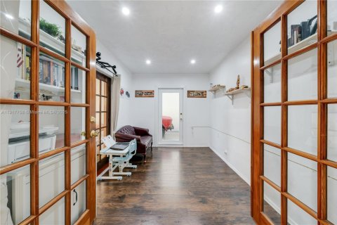 Снять в аренду виллу или дом в Майами, Флорида 4 спальни, 211.63м2, № 1972939 - фото 9