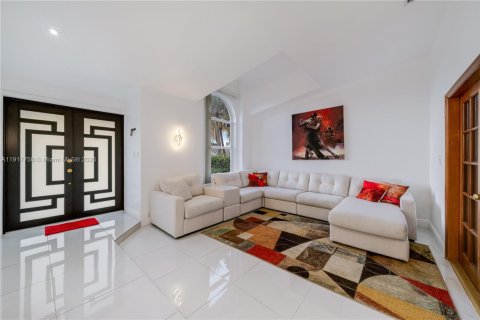 Снять в аренду виллу или дом в Майами, Флорида 4 спальни, 211.63м2, № 1972939 - фото 6