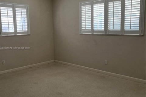 Villa ou maison à vendre à Hollywood, Floride: 2 chambres, 139.91 m2 № 1995255 - photo 12