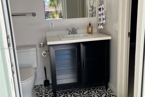 Villa ou maison à vendre à Hollywood, Floride: 2 chambres, 139.91 m2 № 1995255 - photo 15