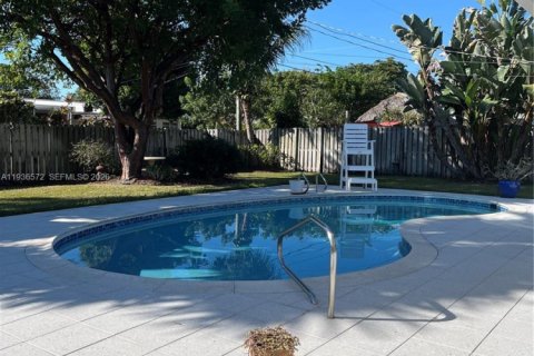 Villa ou maison à vendre à Hollywood, Floride: 2 chambres, 139.91 m2 № 1995255 - photo 20
