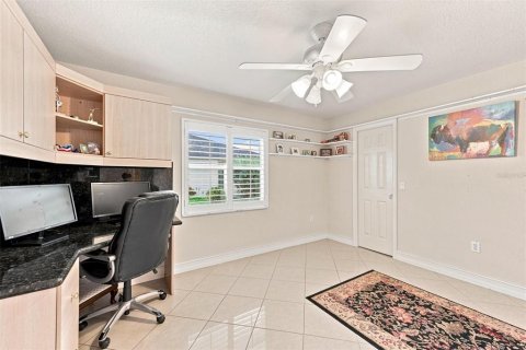 Villa ou maison à vendre à Punta Gorda, Floride: 3 chambres, 193.89 m2 № 2296308 - photo 21