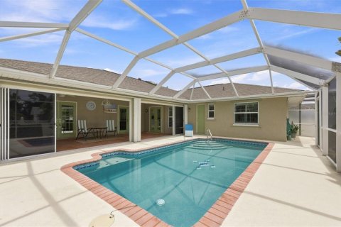 Villa ou maison à vendre à Punta Gorda, Floride: 3 chambres, 193.89 m2 № 2296308 - photo 2