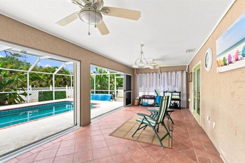 Villa ou maison à vendre à Punta Gorda, Floride: 3 chambres, 193.89 m2 № 2296308 - photo 28