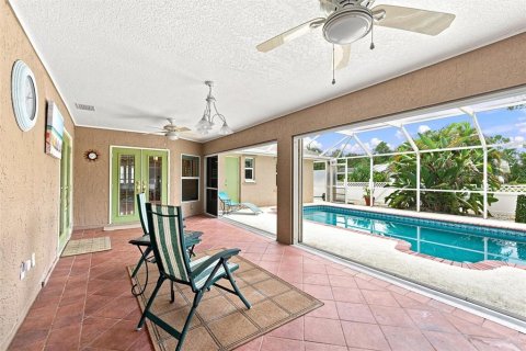 Villa ou maison à vendre à Punta Gorda, Floride: 3 chambres, 193.89 m2 № 2296308 - photo 29