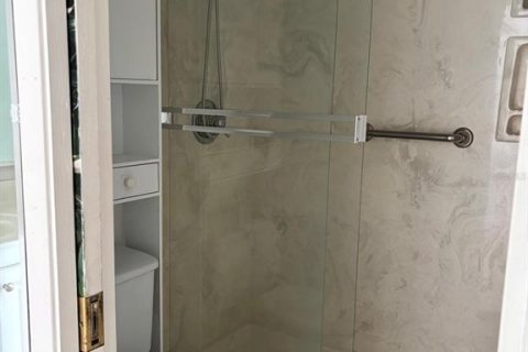 Condominio en alquiler en Daytona Beach, Florida, 2 dormitorios, 120.68 m2 № 1813731 - foto 3