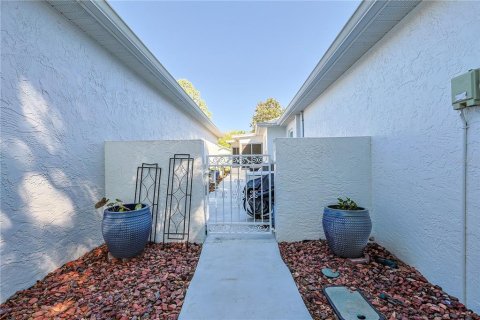 House in Ocala, Florida 3 bedrooms, 162.11 sq.m. № 1634013 - photo 5