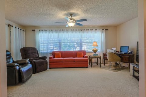 House in Ocala, Florida 3 bedrooms, 162.11 sq.m. № 1634013 - photo 22