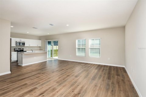 House in Davenport, Florida 5 bedrooms, 229.47 sq.m. № 1835222 - photo 5