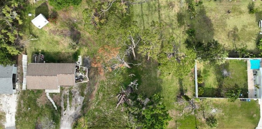 Land in Englewood, Florida № 1680198