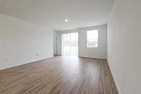 Casa en alquiler en Haines City, Florida, 4 dormitorios, 201.41 m2 № 1775460 - foto 10