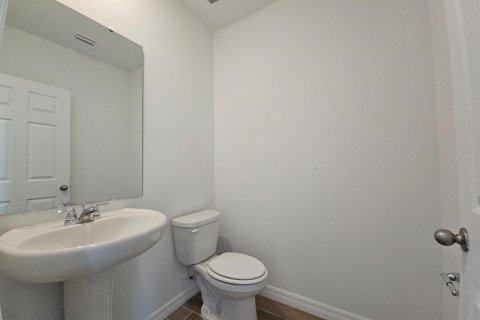 Casa en alquiler en Haines City, Florida, 4 dormitorios, 201.41 m2 № 1775460 - foto 8